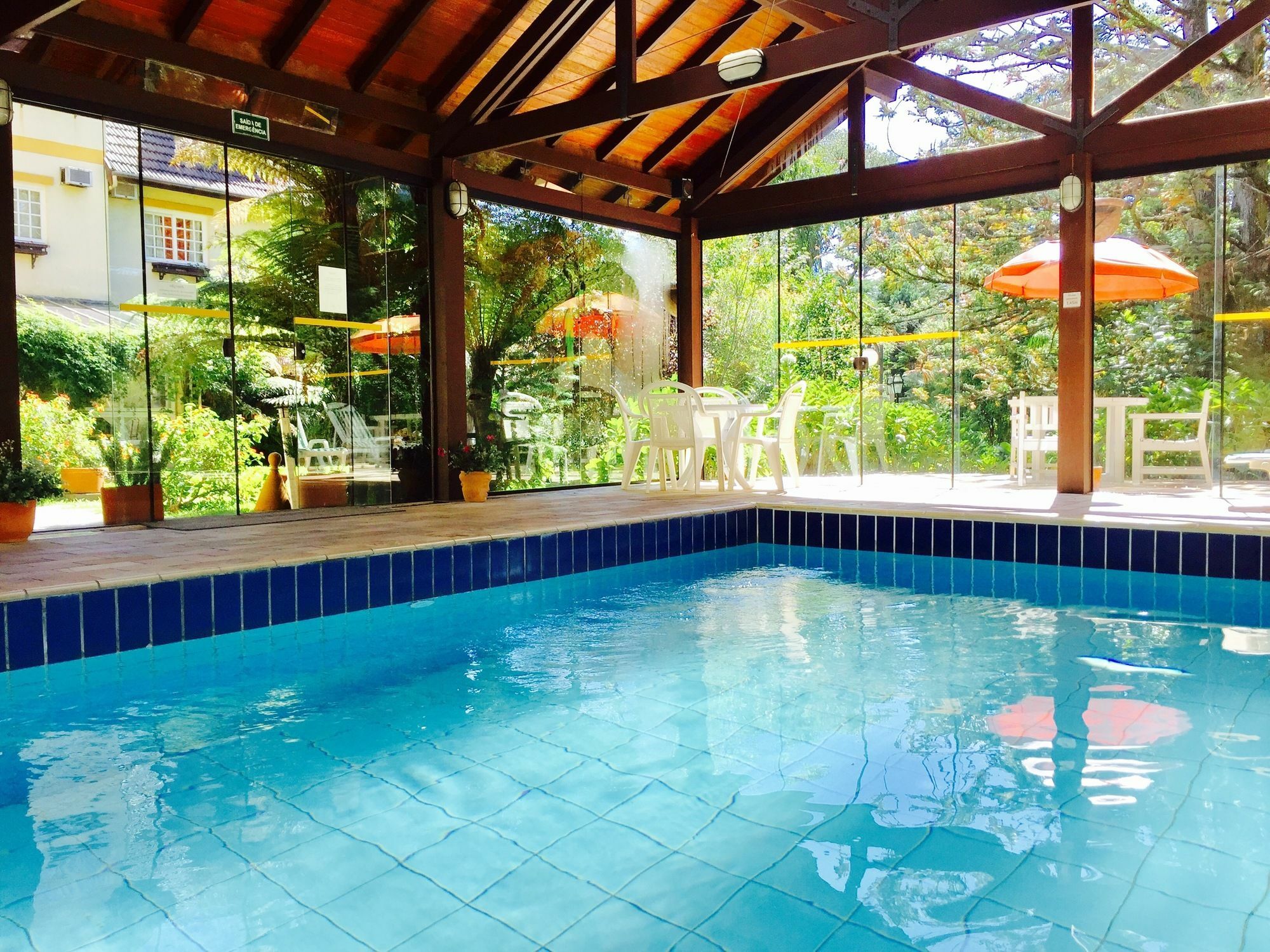 Hotel Pousada Le Chateau Gramado Kültér fotó